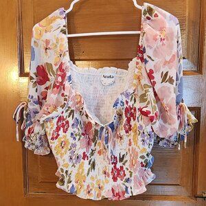 Arula Floral Crop Top